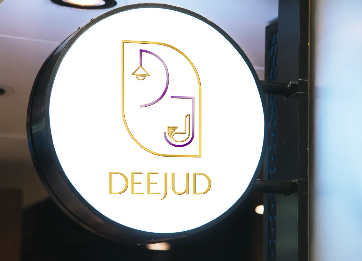 ตัวอย่างการใช้งาน DEEJUD